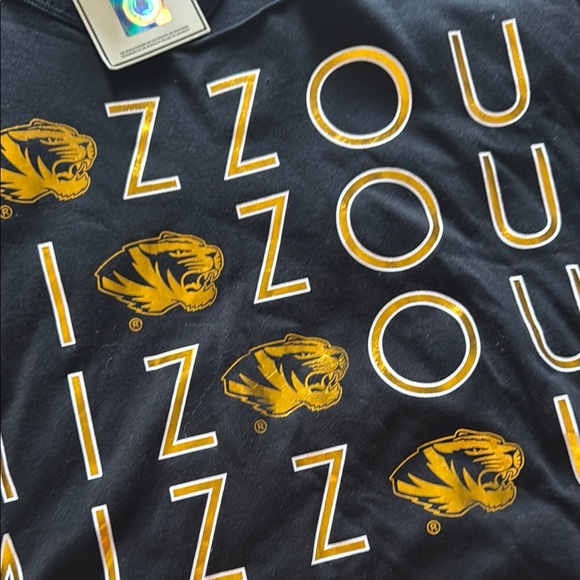 PINK Victoria's Secret Black and Gold Mizzou Tee - Picture 6 of 7